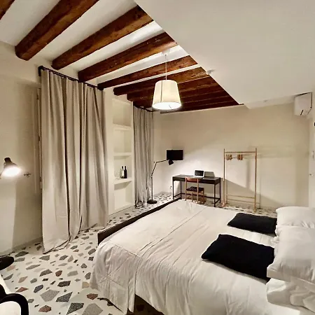 Konukevi Farini Wi-fi Venedik