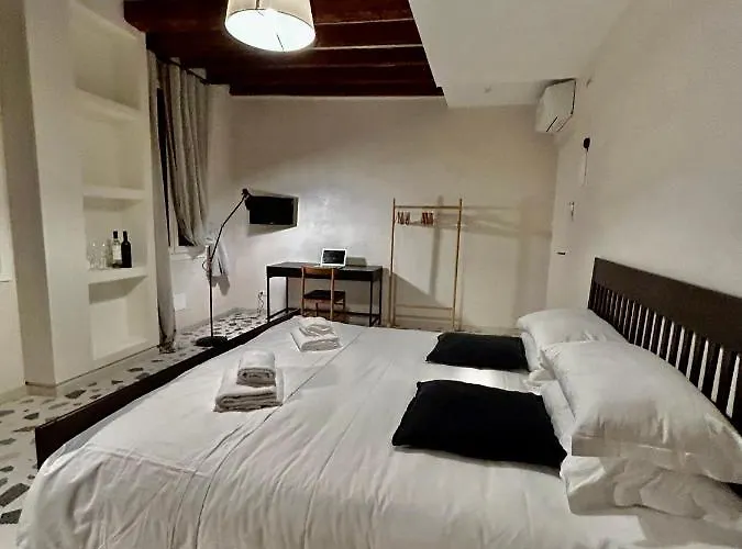 Farini Wi-fi Affittacamere 3*