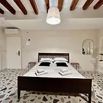 Farini Wi-fi Pensión 3*
