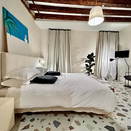 Farini Wi-fi 3* البندقية