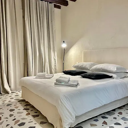 Farini Wi-fi بيت ضيافة 3*